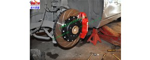 冬季汽車(chē)維修誤區(qū):別用噴燈烘烤油底 