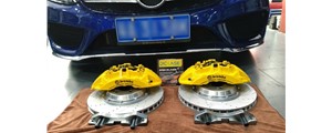 奔馳C級c，前brembo R6搭配DICASE 38034MM孔線盤